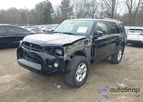 2020 Toyota 4Runner Sr5 Premium z USA, uszkodzony, nr VIN JTEZU5JR4L5223988